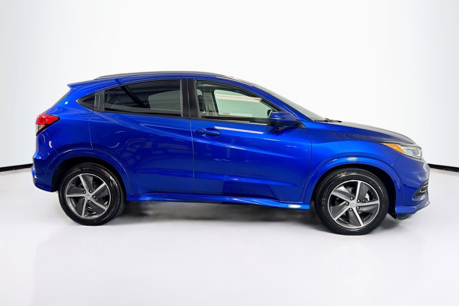 Used 2019 Honda HR-V Touring image 4