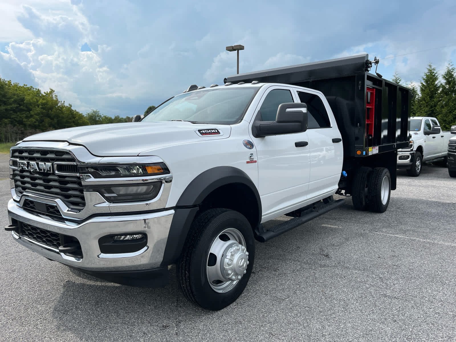 New 2026 RAM 4500 Tradesman w/ Chrome Appearance Group AWD/4WD image 7