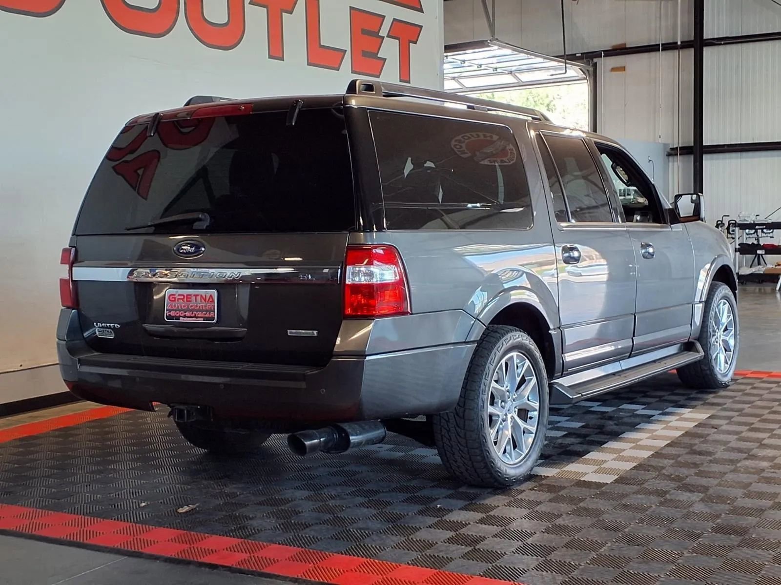 Used 2017 Ford Expedition EL Limited AWD/4WD image 6