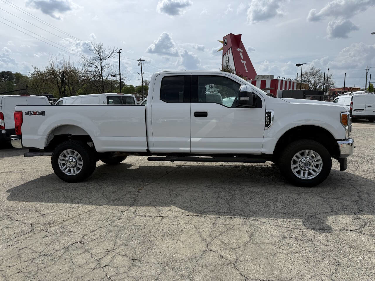 Used 2019 Ford F250 XLT w/ XLT Value Package image 2