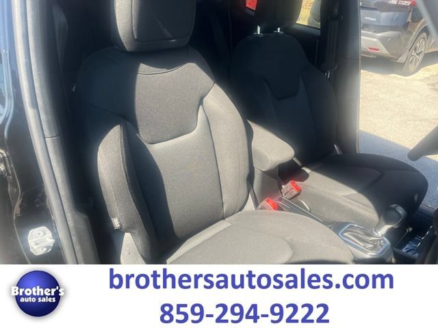 Used 2019 Jeep Renegade Sport w/ Sport Appearance Group AWD/4WD image 41