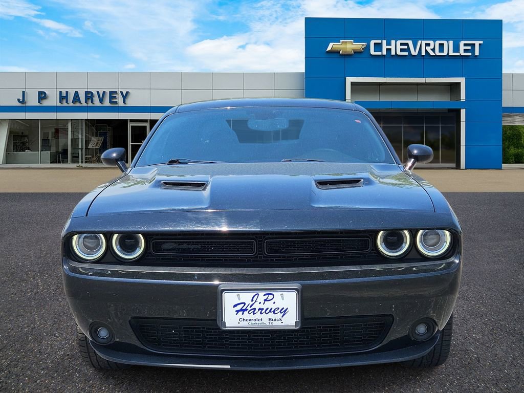 Used 2020 Dodge Challenger SXT w/ Plus Package RWD image 2