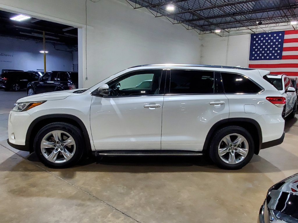 Used 2017 Toyota Highlander Limited FWD image 13
