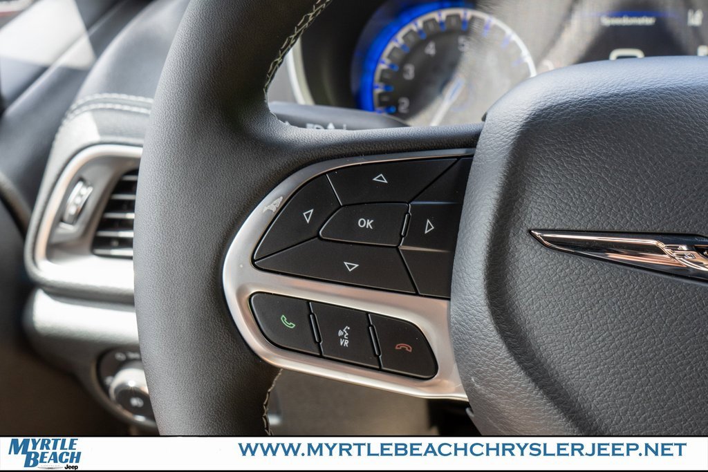 New 2026 Chrysler Pacifica Select image 27
