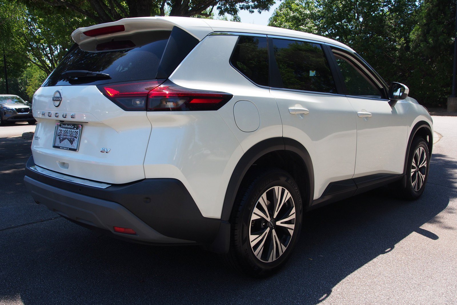 Used 2023 Nissan Rogue SV FWD image 7