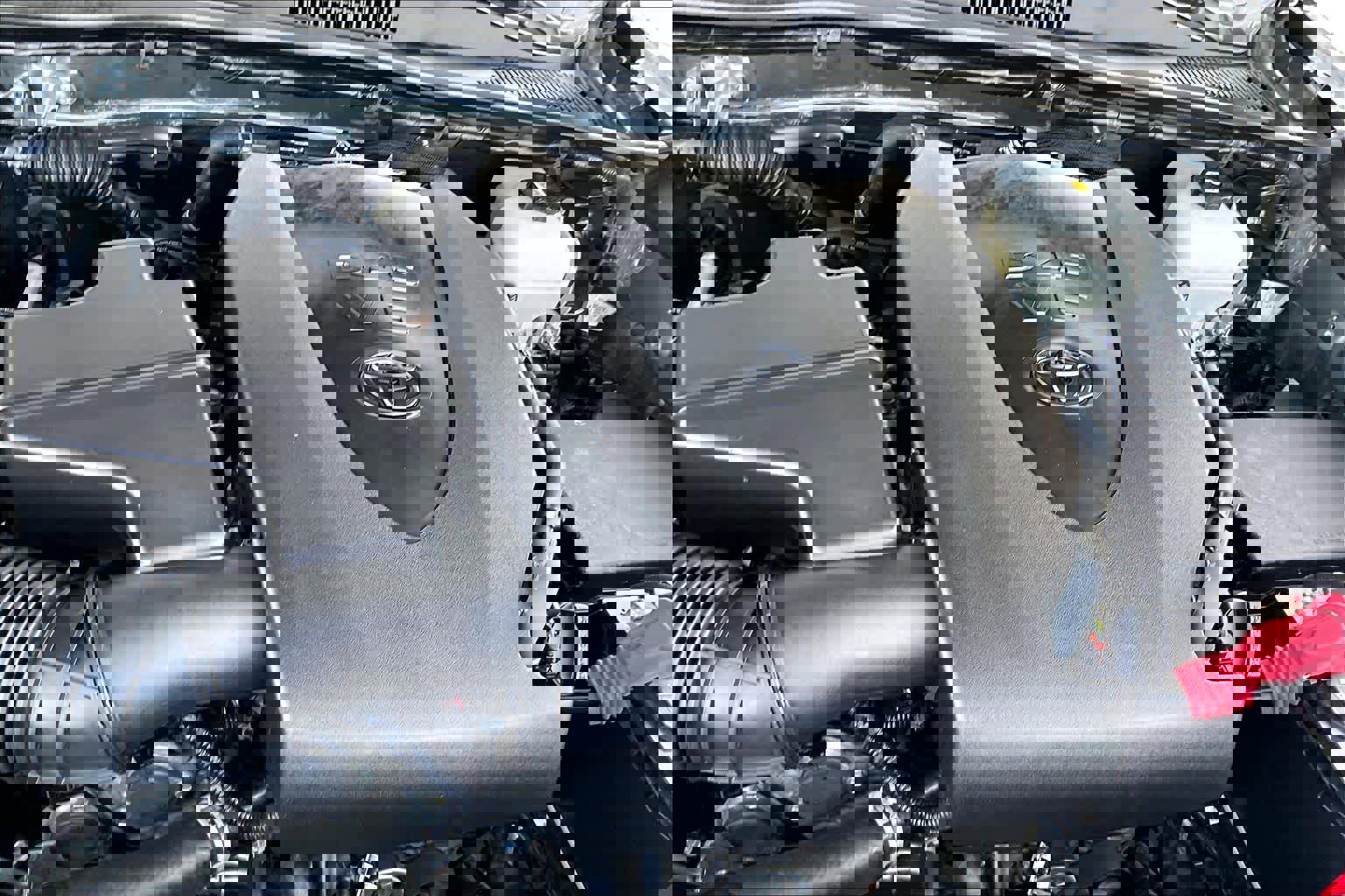 Used 2022 Toyota Tacoma TRD Off-Road image 31