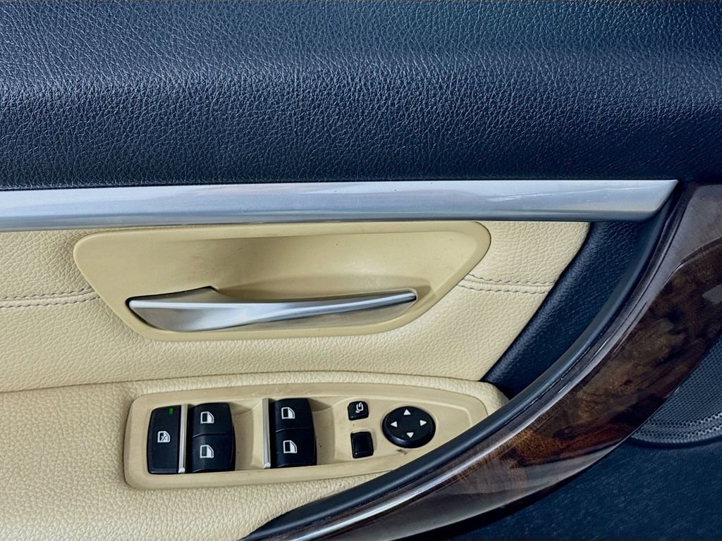 Used 2017 BMW 340i Sedan image 22