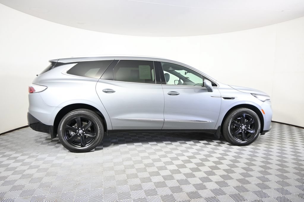Used 2023 Buick Enclave Essence w/ Experience Buick Package AWD/4WD image 7