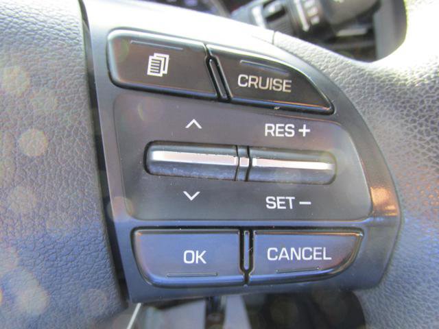 Used 2020 Hyundai Elantra SE w/ Cargo Package (C1) FWD image 13