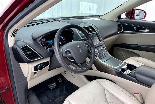 Used 2016 Lincoln MKX Select w/ Select Plus Package AWD/4WD image 16