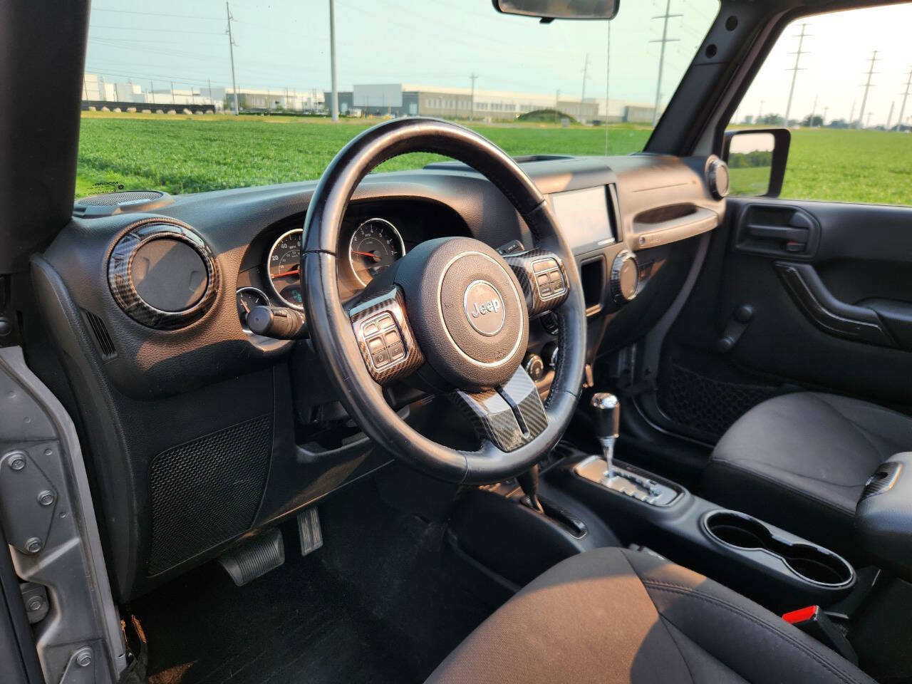 Used 2016 Jeep Wrangler Unlimited Sport w/ Connectivity Group AWD/4WD image 11