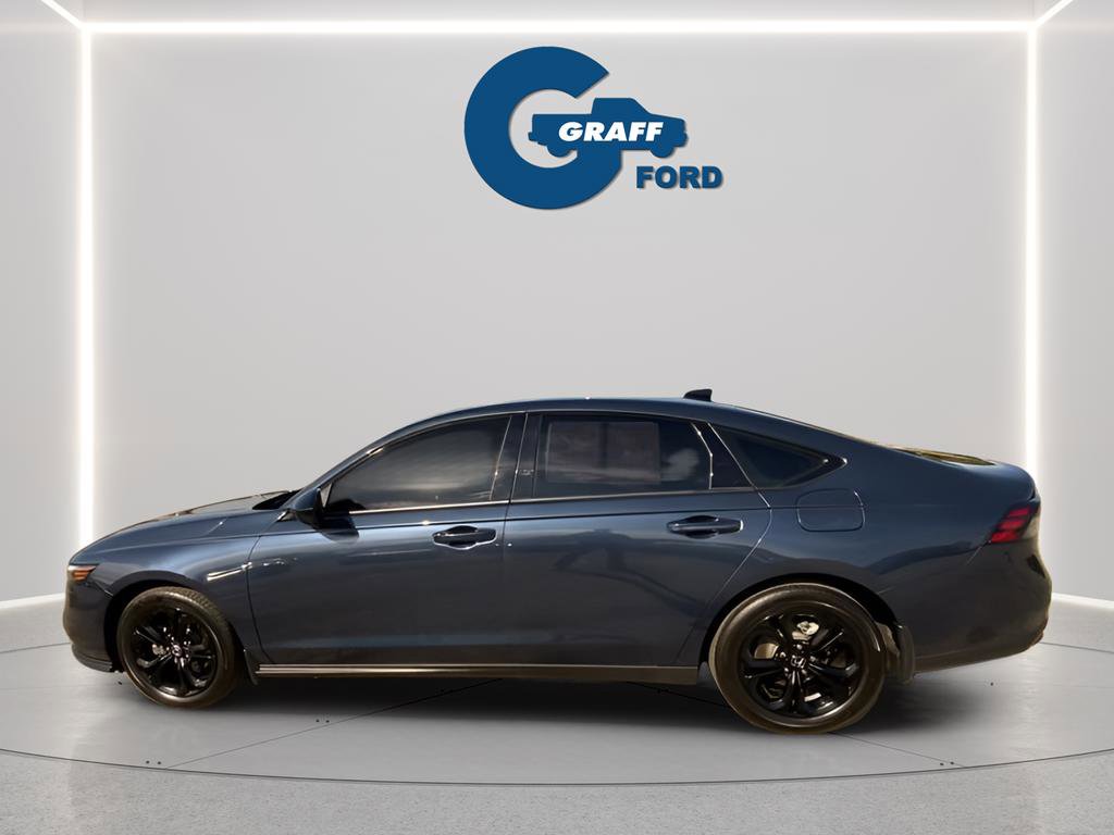 Used 2025 Honda Accord SE image 2