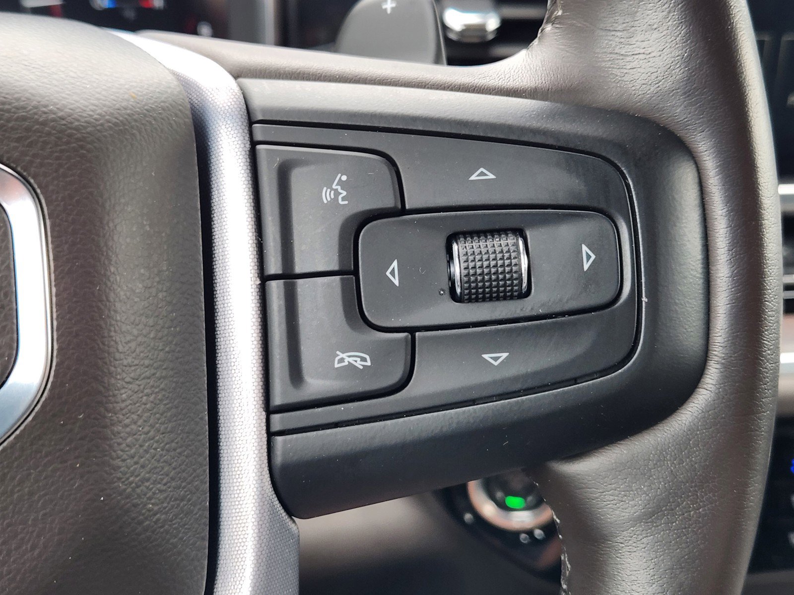 Used 2022 GMC Sierra 1500 SLT AWD/4WD image 22