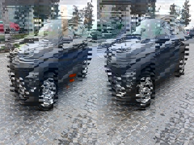 New 2026 Hyundai Kona SE image 2