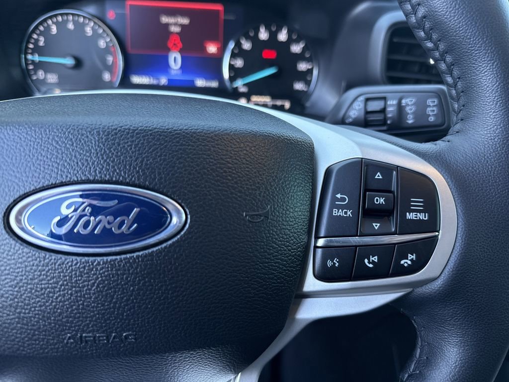 Used 2024 Ford Explorer XLT image 26