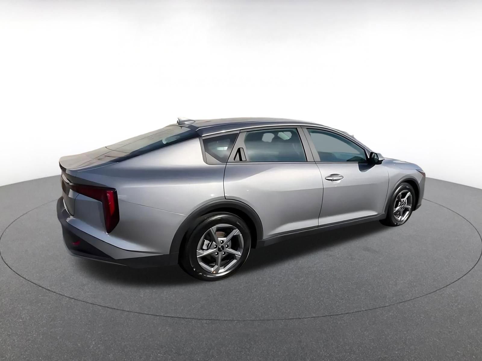 Used 2025 Kia K4 FWD image 13