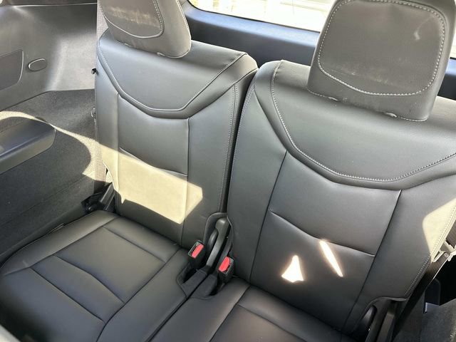 Used 2024 Cadillac XT6 Luxury w/ LPO, Floor Liner Package AWD/4WD image 12