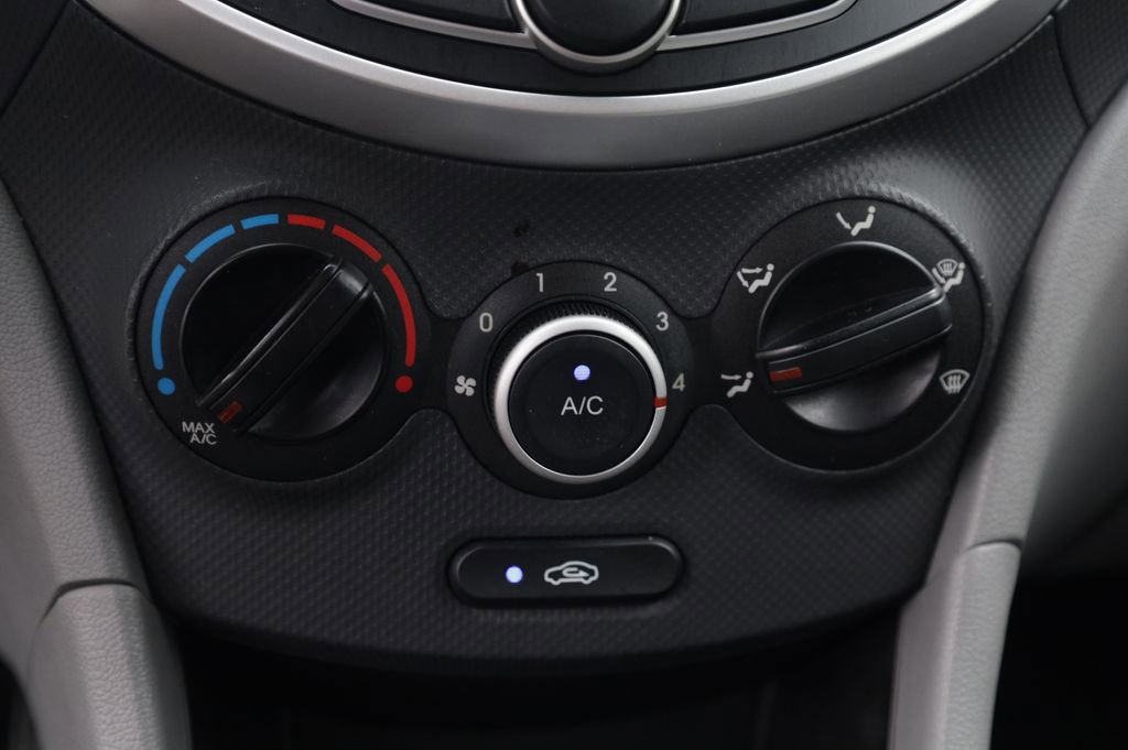 Used 2012 Hyundai Accent GS FWD image 9