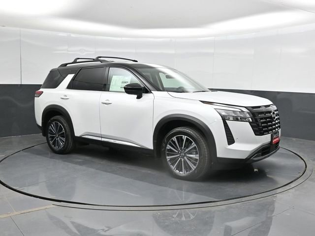 New 2026 Nissan Pathfinder Platinum w/ Cargo Package AWD/4WD image 4