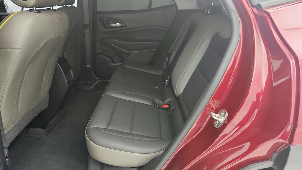 Used 2024 Chevrolet Trax ACTIV w/ Sunroof Package image 25