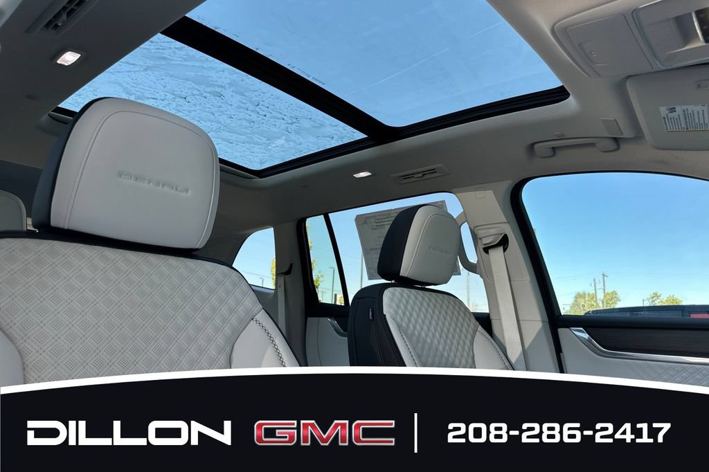 New 2026 GMC Acadia Denali w/ Super Cruise Package FWD image 15
