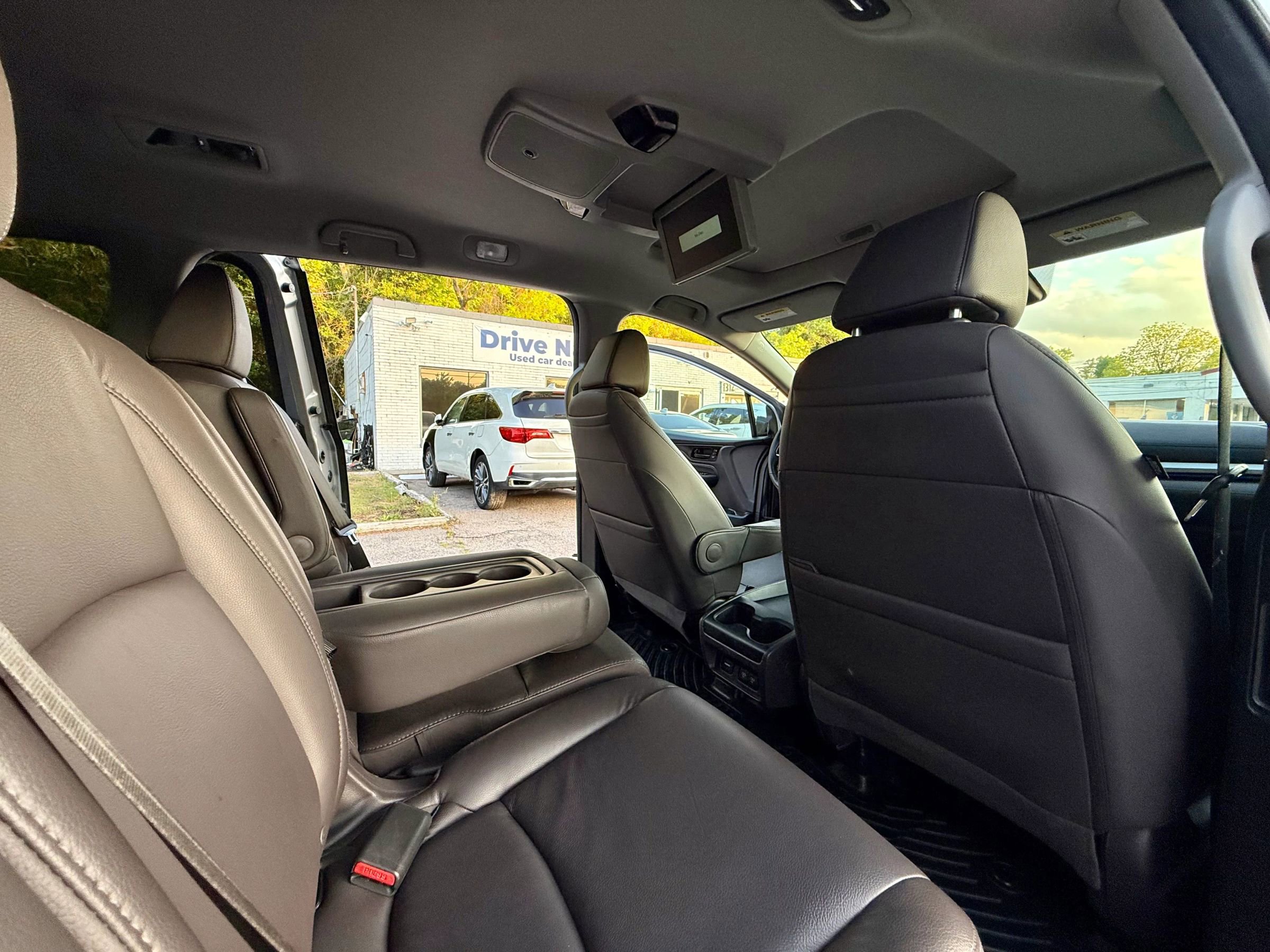 Used 2020 Honda Odyssey Elite image 14