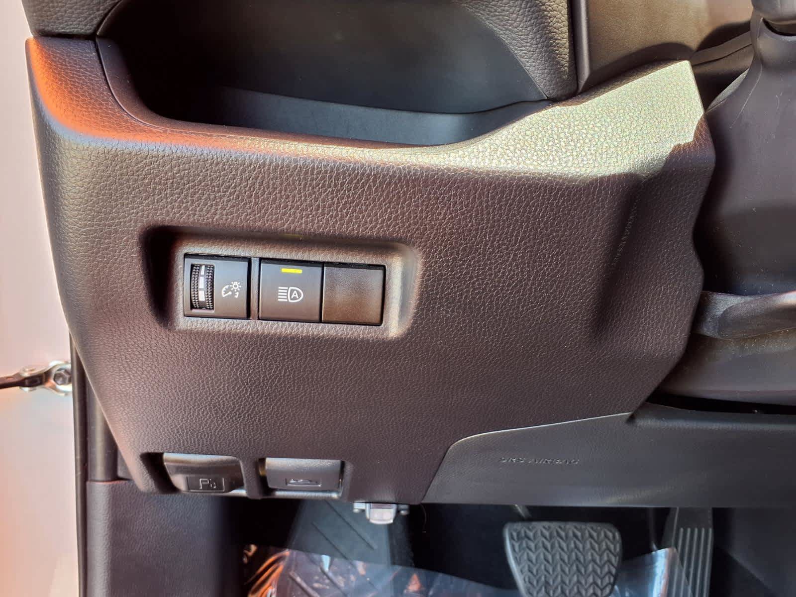Certified 2025 Toyota RAV4 XLE FWD image 17
