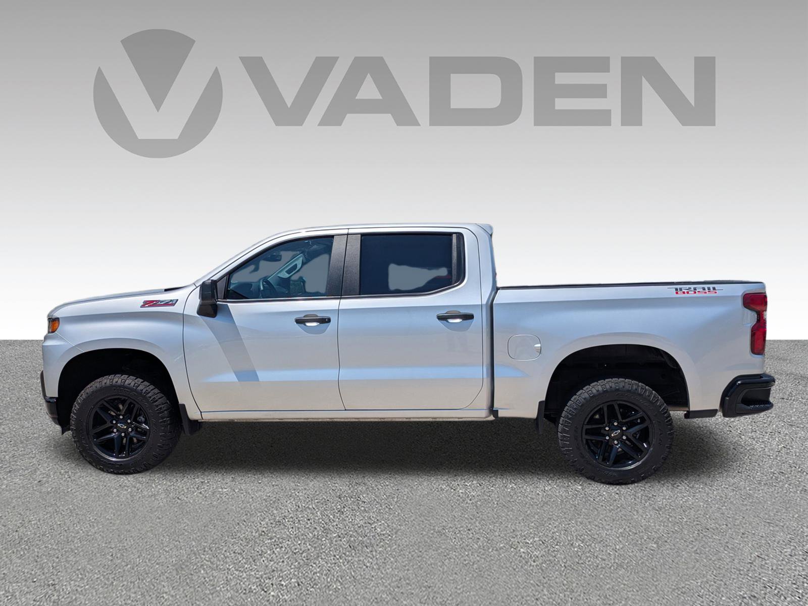 Used 2020 Chevrolet Silverado 1500 Custom Trail Boss w/ Custom Convenience Package AWD/4WD image 24
