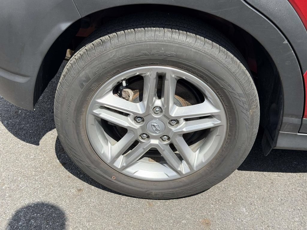 Certified 2023 Hyundai Kona SE AWD/4WD image 8