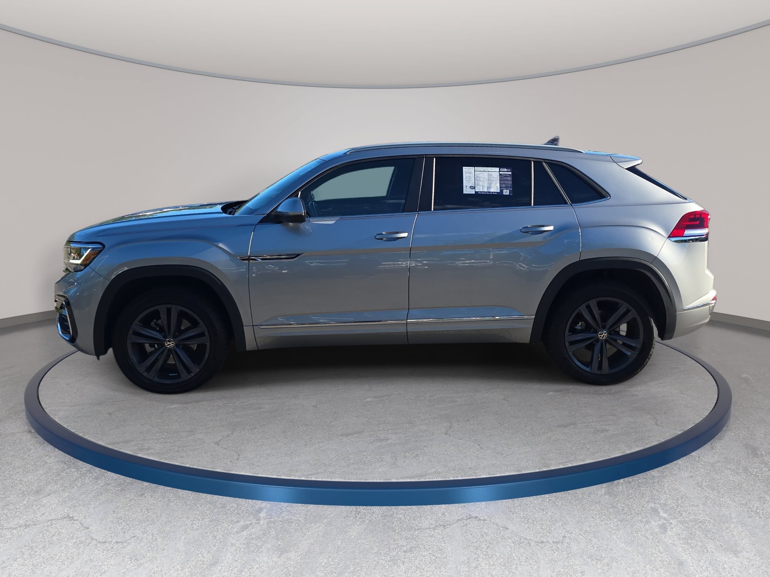Used 2020 Volkswagen Atlas Cross Sport SE w/ Towing Package AWD/4WD image 8