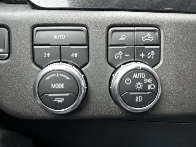 Certified 2025 GMC Sierra 1500 Elevation w/ Elevation Premium Package AWD/4WD image 37