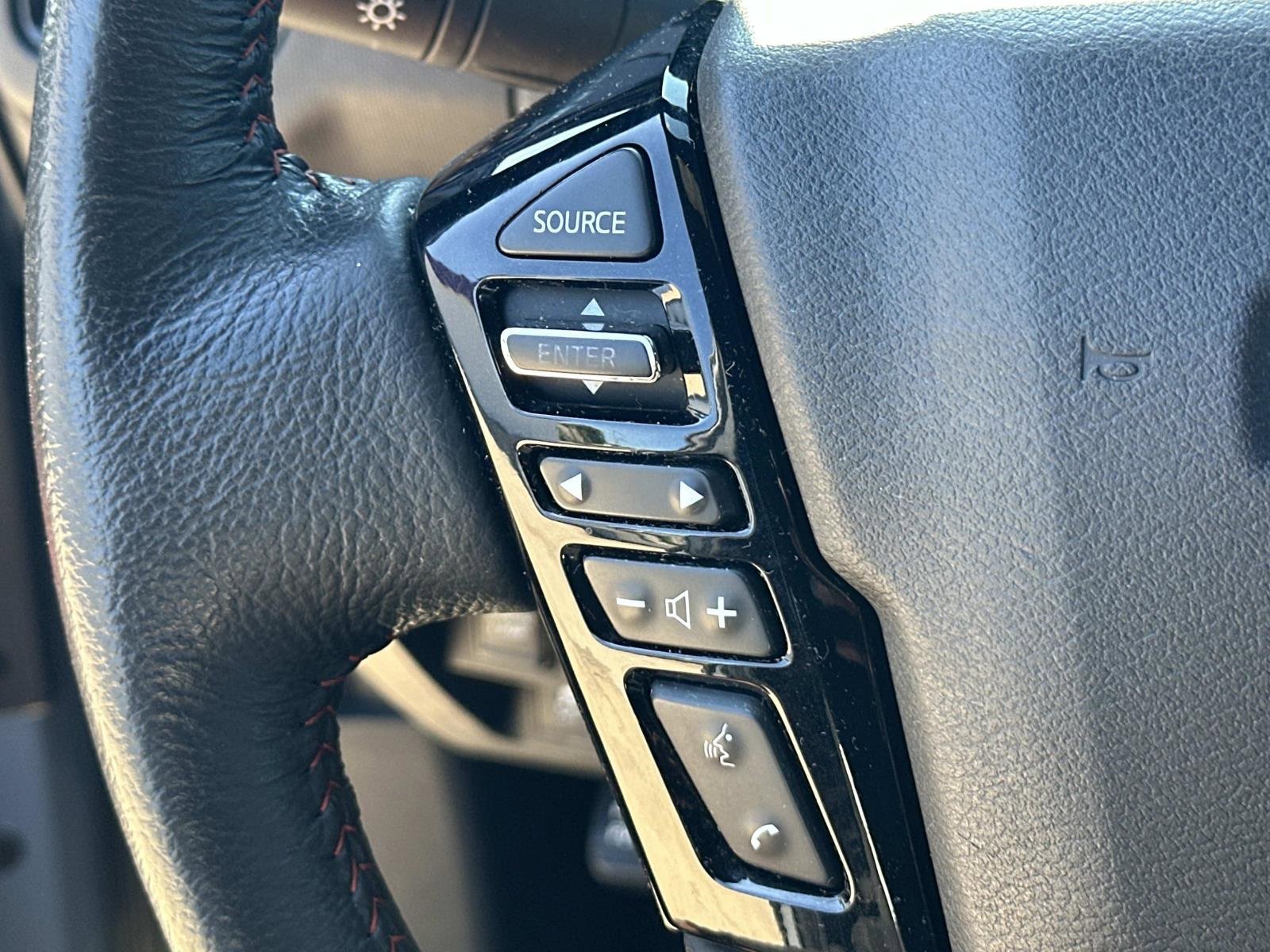 Used 2024 Nissan Frontier PRO-4X w/ Off-Road Protection Package image 20