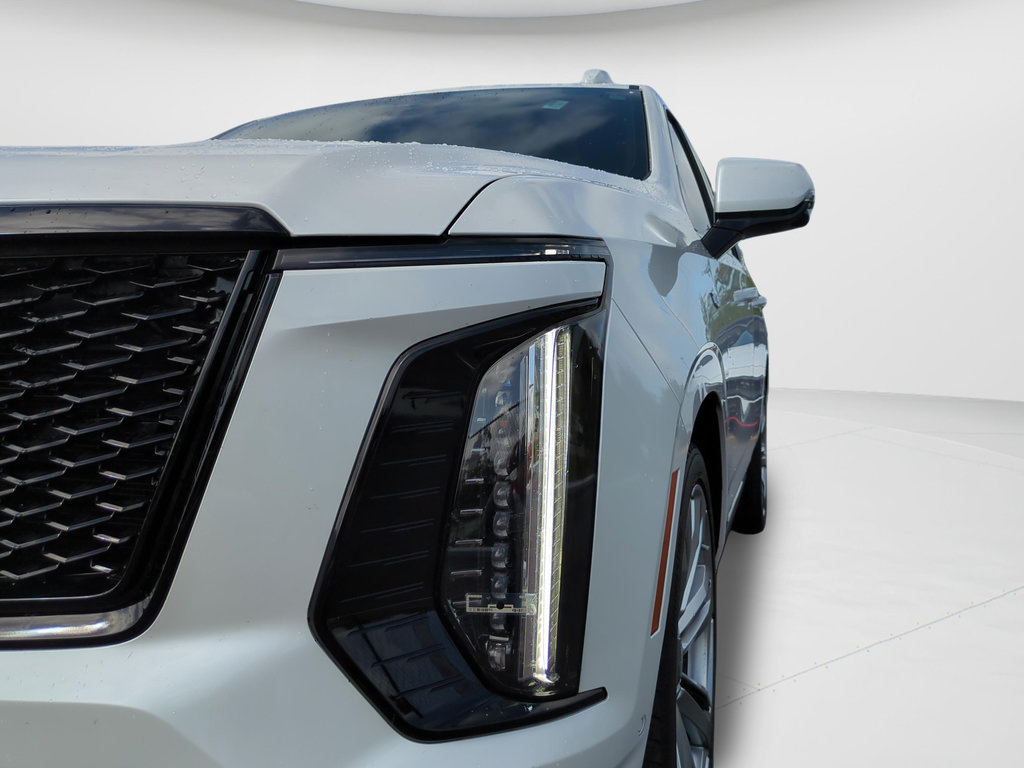 Used 2025 Cadillac Escalade Sport Platinum w/ LPO, Floor Liner Package AWD/4WD image 26
