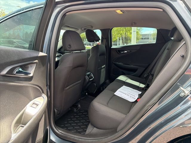 Used 2019 Chevrolet Malibu Hybrid FWD image 14