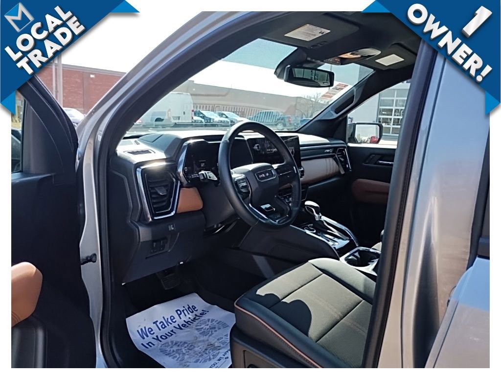 Used 2025 GMC Canyon AT4 w/ Nightfall Edition AWD/4WD image 19