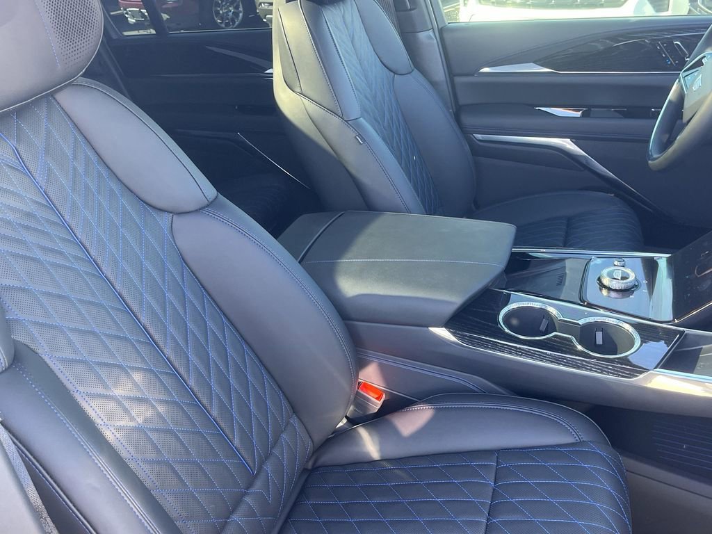 New 2026 Cadillac Escalade IQ Sport 1 w/ LPO, ONYX Package image 20