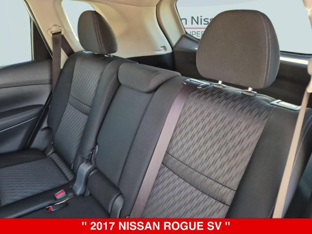 Used 2017 Nissan Rogue SV AWD/4WD image 32