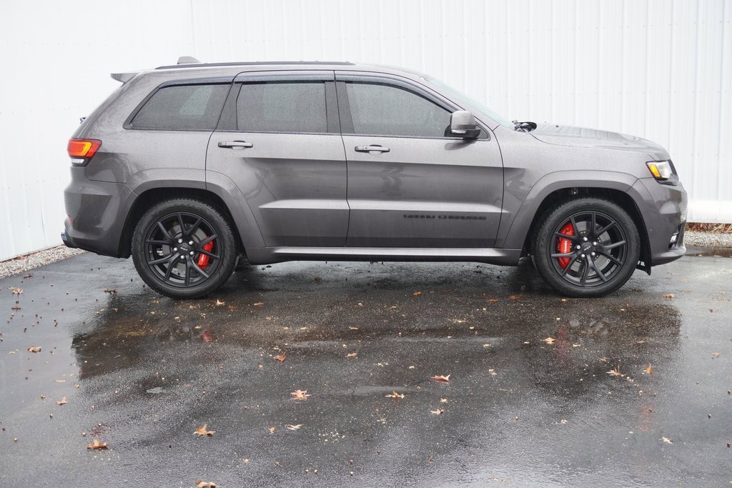 Used 2020 Jeep Grand Cherokee SRT image 2