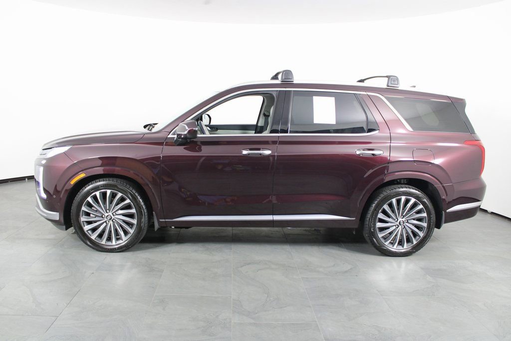 Used 2023 Hyundai Palisade Calligraphy image 8