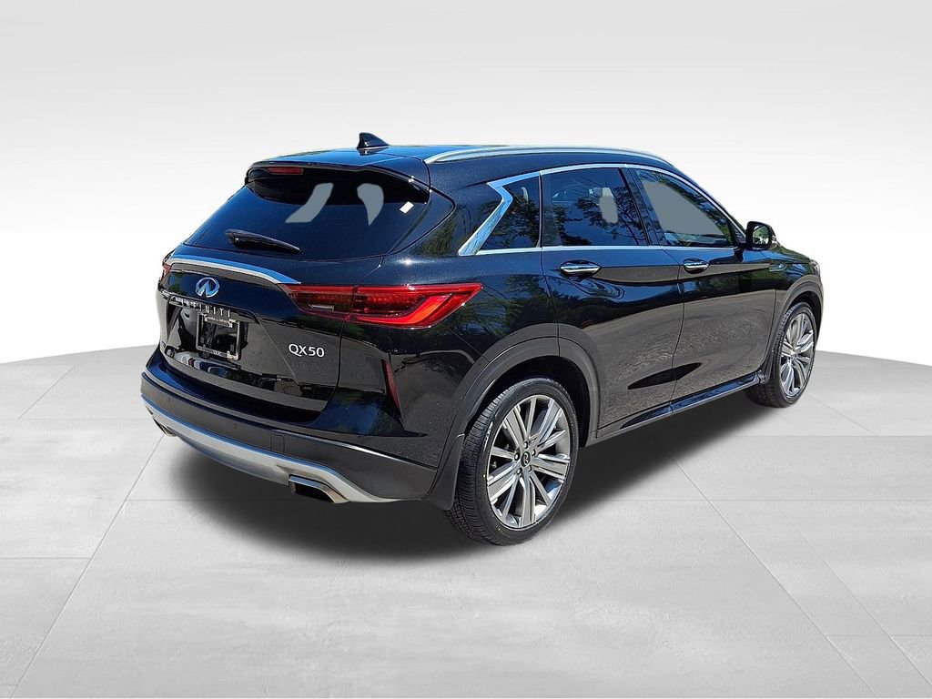 Used 2023 INFINITI QX50 Sensory AWD/4WD image 6