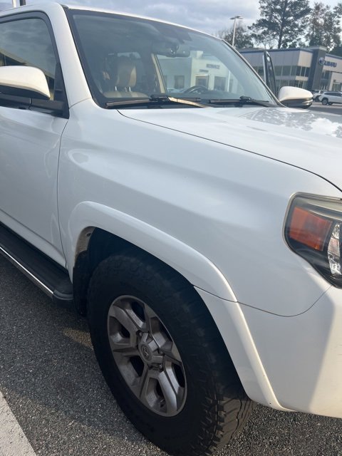 Used 2016 Toyota 4Runner SR5 image 2