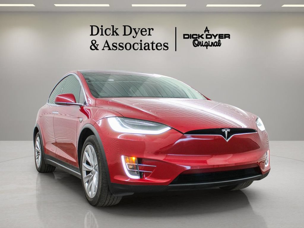 Used 2018 Tesla Model X 75D AWD/4WD image 1