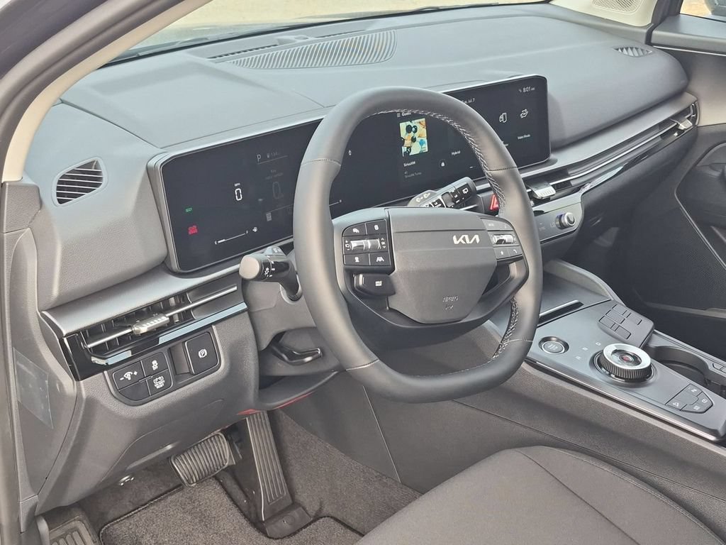 New 2026 Kia Sportage LX FWD image 10