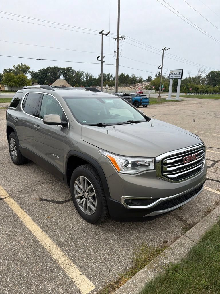Used 2019 GMC Acadia SLE AWD/4WD image 3