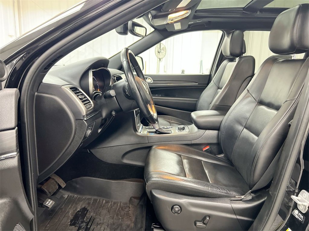 Used 2021 Jeep Grand Cherokee Limited w/ Luxury Group II image 20