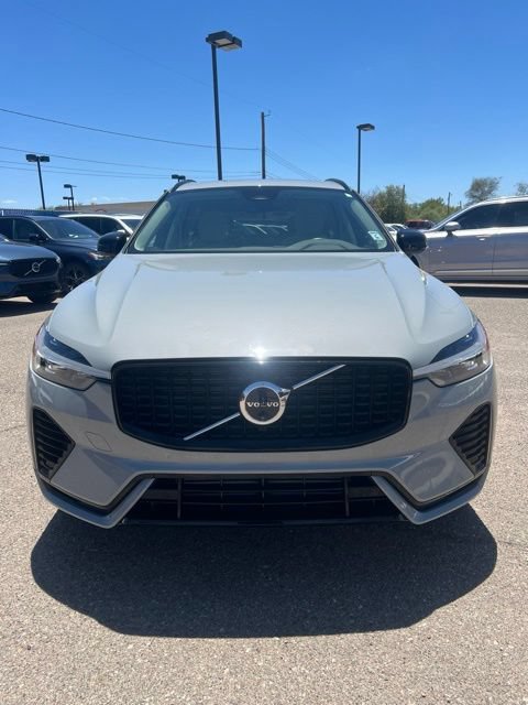 Used 2025 Volvo XC60 T8 Plus w/ Protection Package Premier AWD/4WD image 8