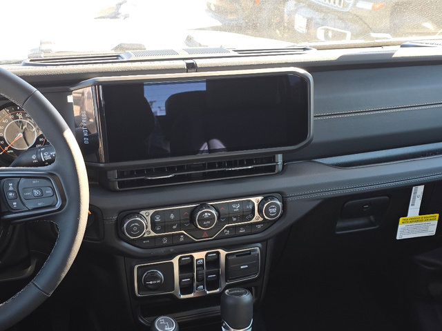 New 2026 Jeep Gladiator Sahara image 3