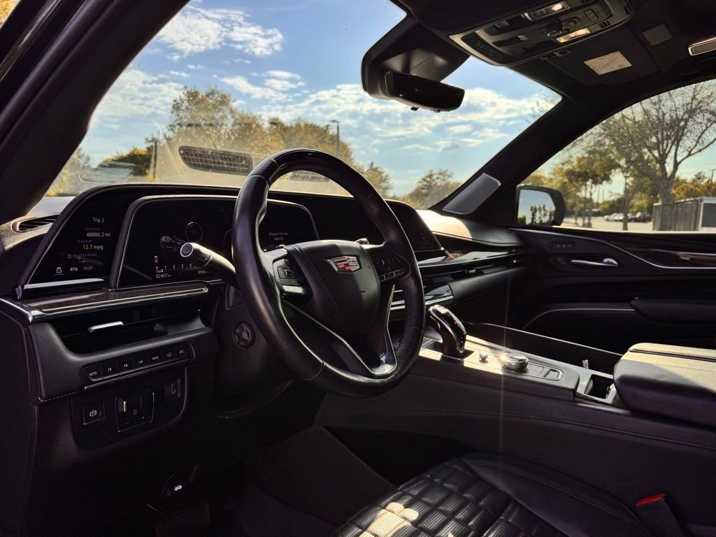 Used 2022 Cadillac Escalade ESV Sport Platinum AWD/4WD image 12