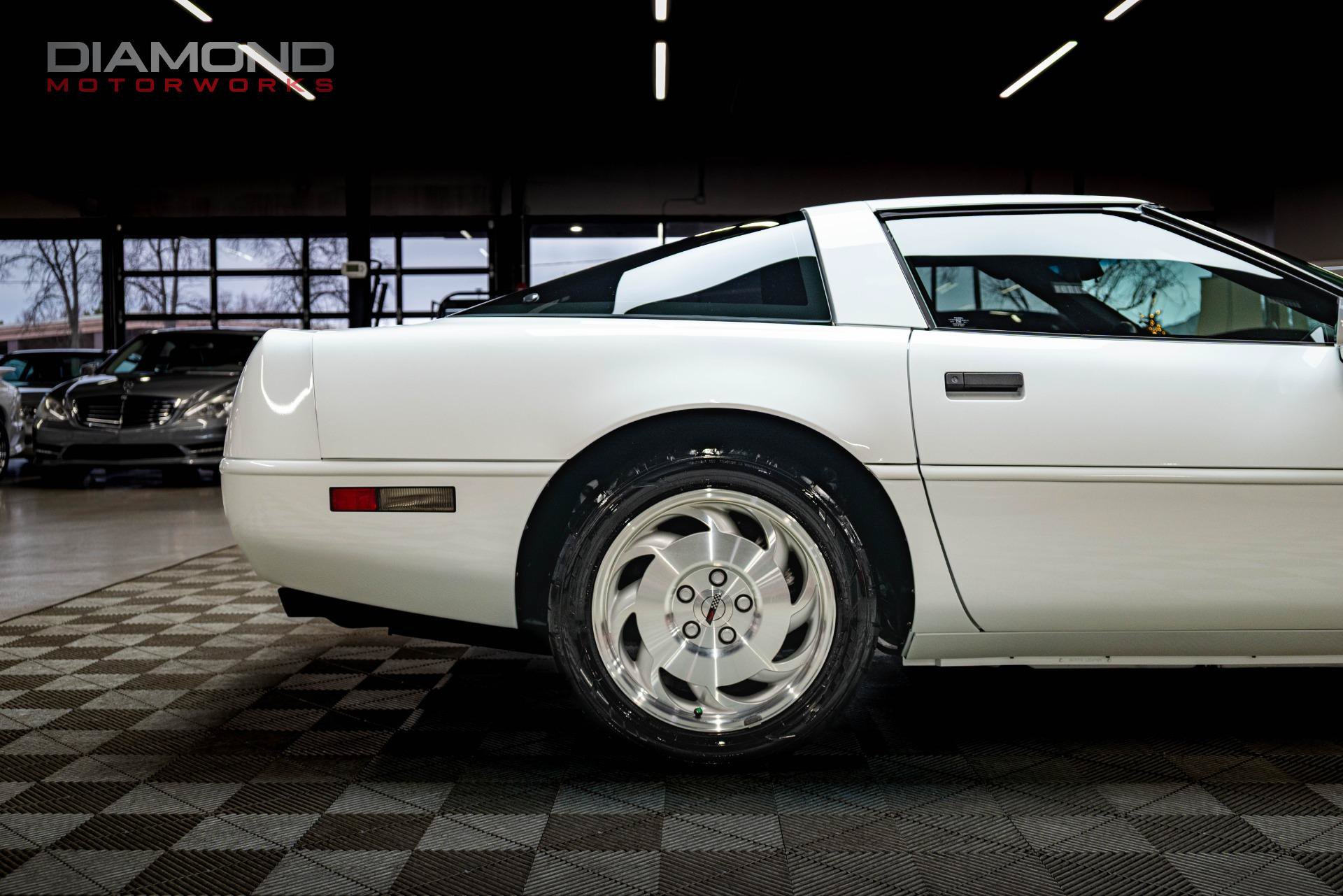 Used 1995 Chevrolet Corvette Coupe RWD image 25