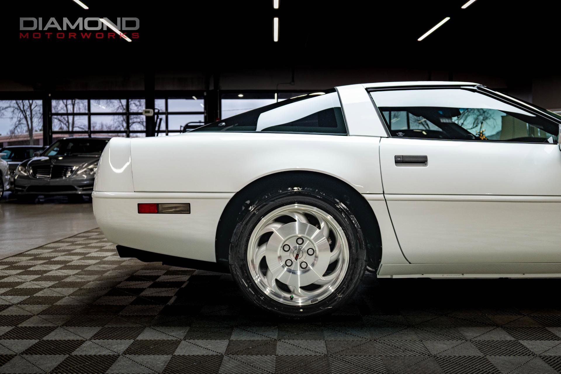 Used 1995 Chevrolet Corvette Coupe image 25